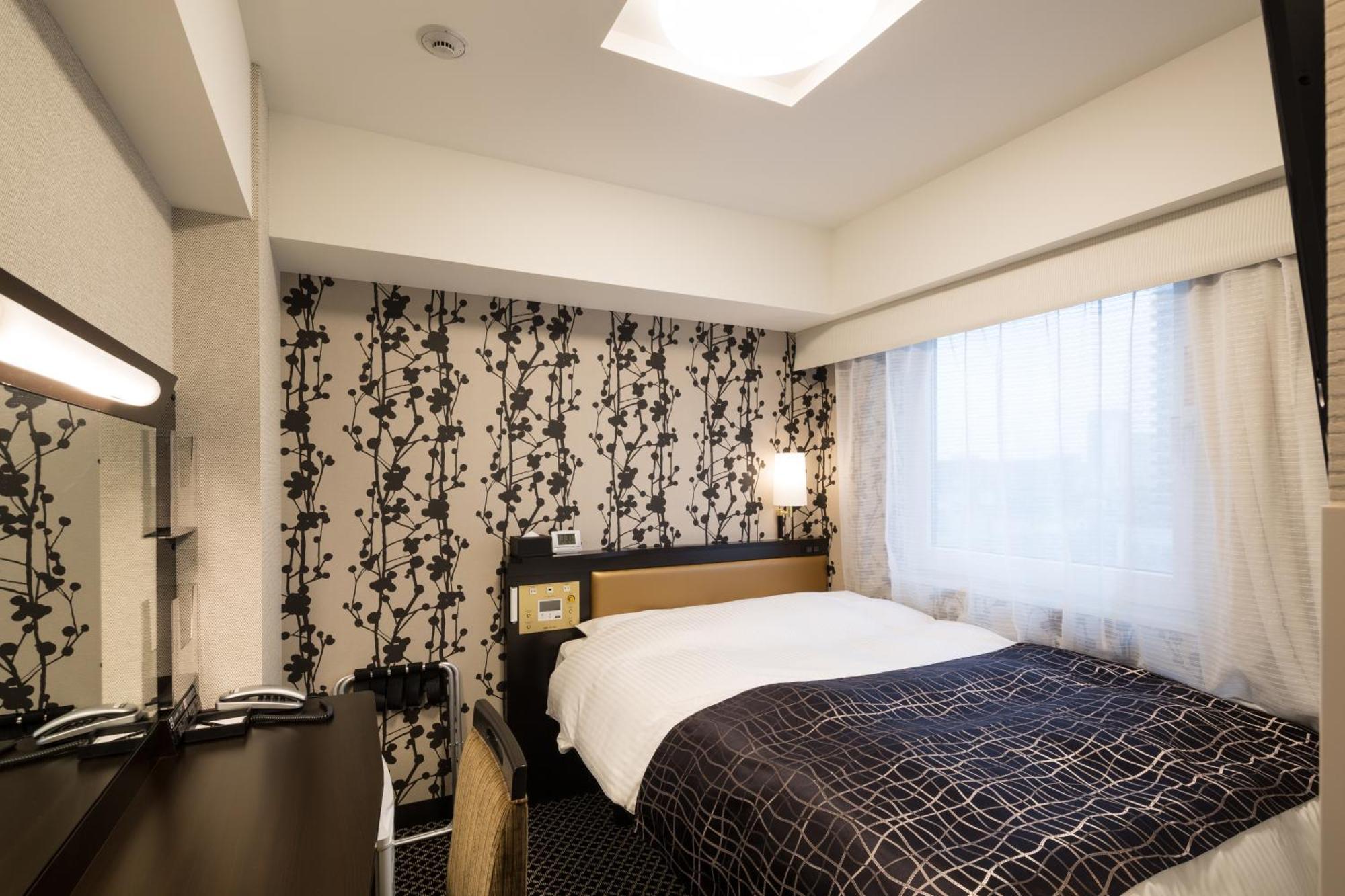 Apa Hotel Kanda Ekimae Tokio Buitenkant foto