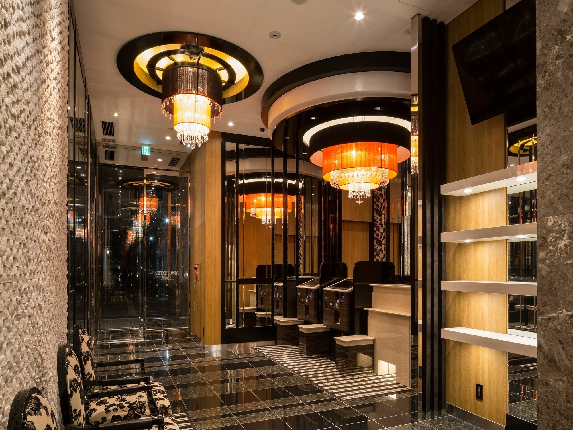 Apa Hotel Kanda Ekimae Tokio Buitenkant foto